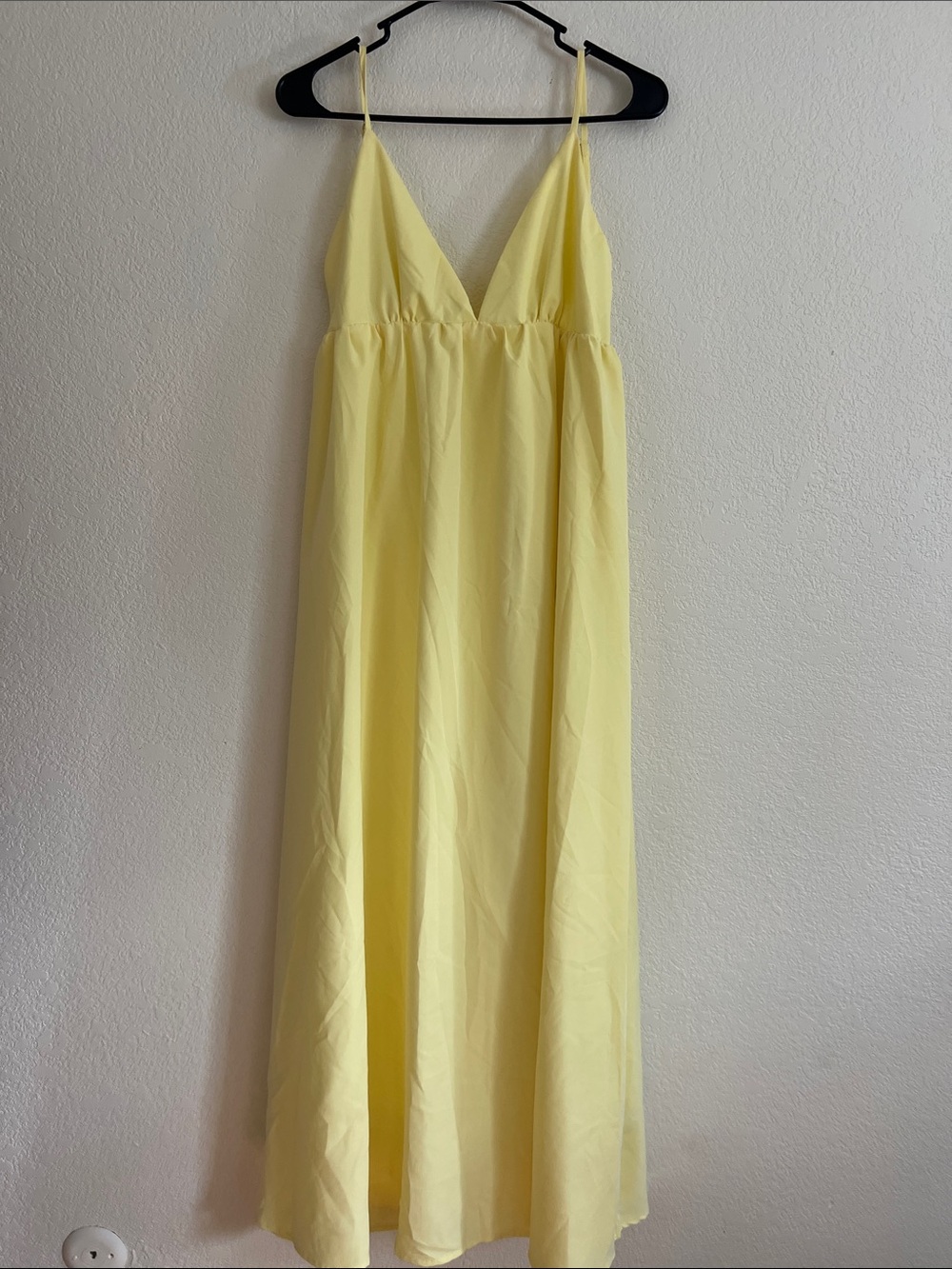 Yellow Backless Empire Waist Flowy Maxi Dress